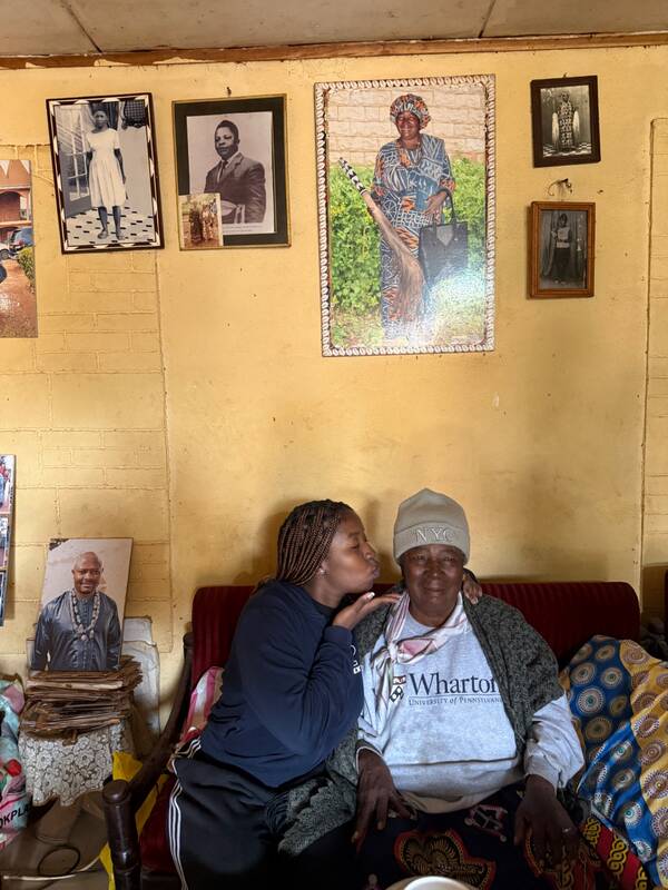 Portraits de famille au village