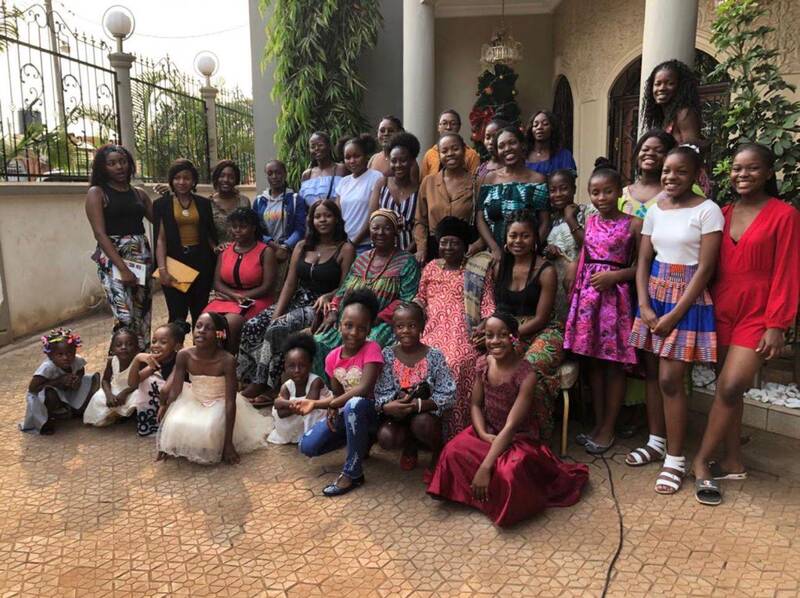 Réunion familiale avec les petits-enfants — Yaoundé