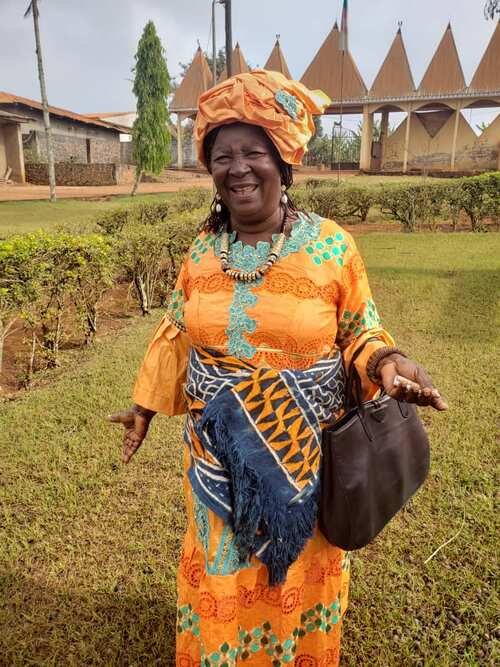 Reine Mère Maah Mentsih Tsobgni Marie Claire